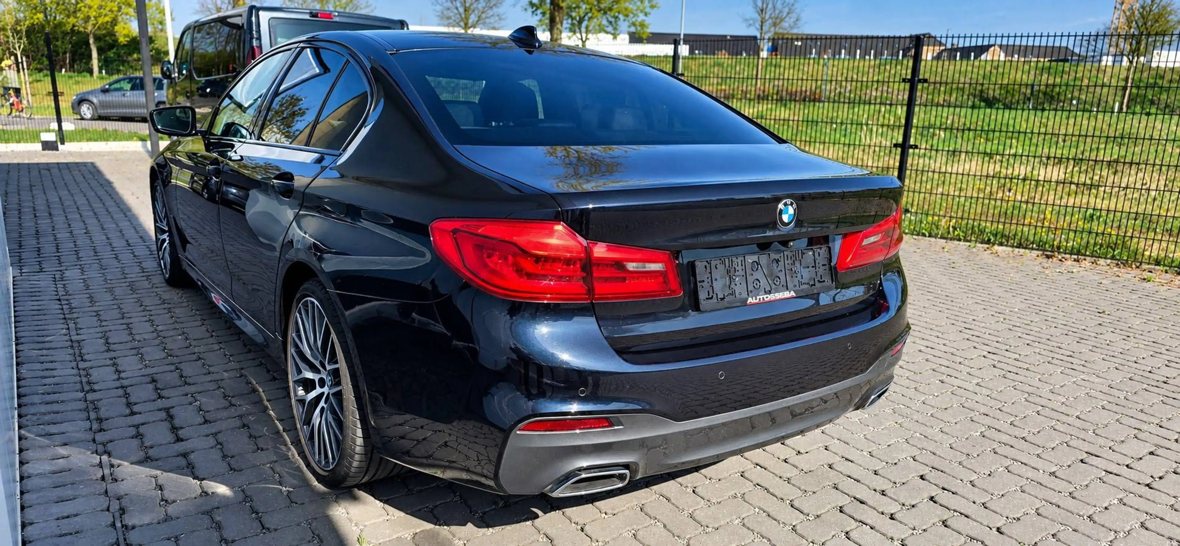 BMW 525 dA M Performance *Bowers&Wilkins/Camera/Garantie* — photo 6