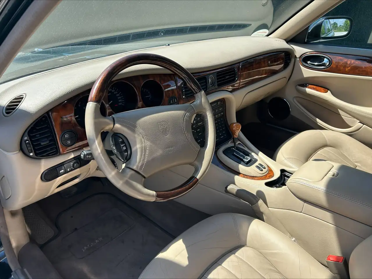 Jaguar XJ8 3.2i V8 Sovereign, foto 11