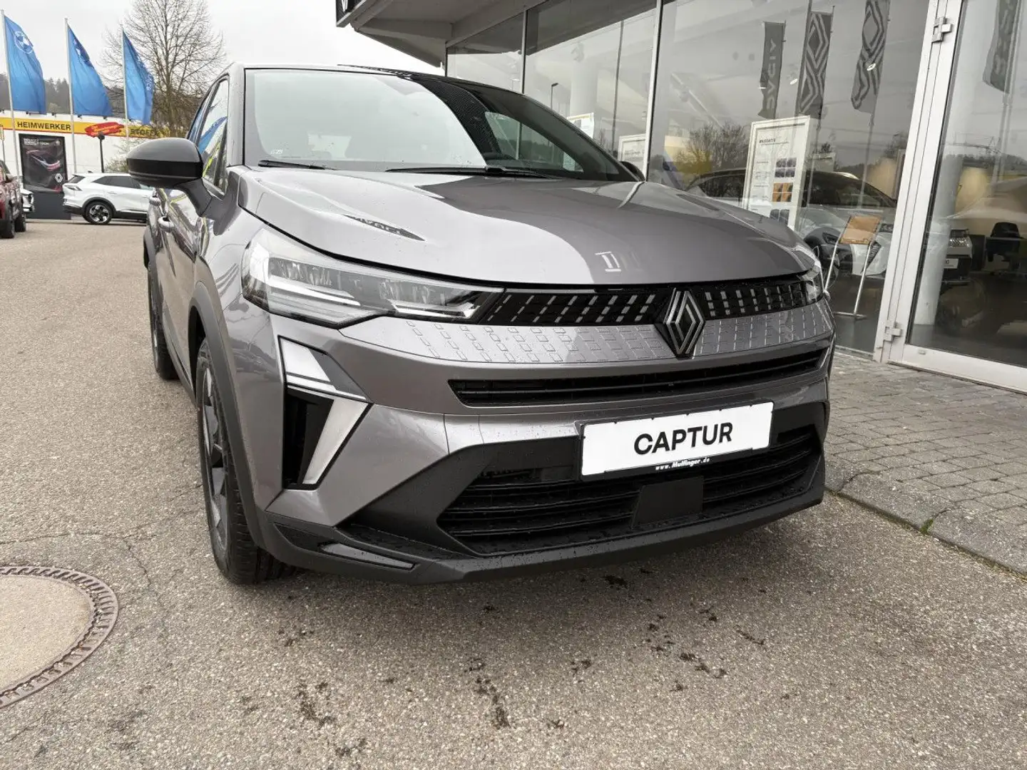 Renault Captur Techno Mild Hybrid 160 EDC Bluetooth Navi Grau - 2