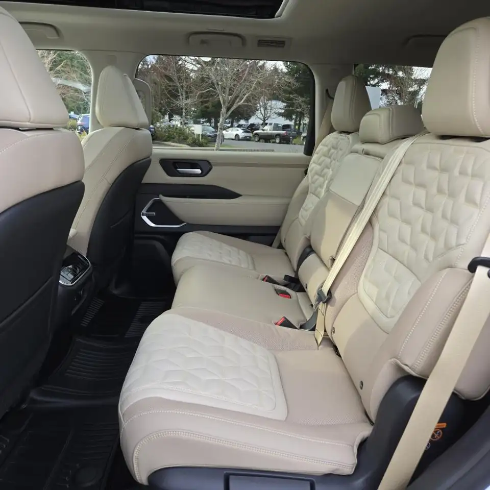 Nissan Armada снимка Nissan Armada