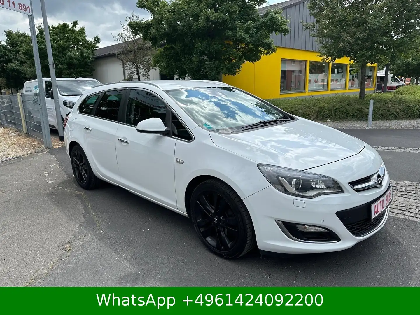 Opel Astra J Sports Tourer  AHK|KAMERA|BI-XENON Bianco - 2