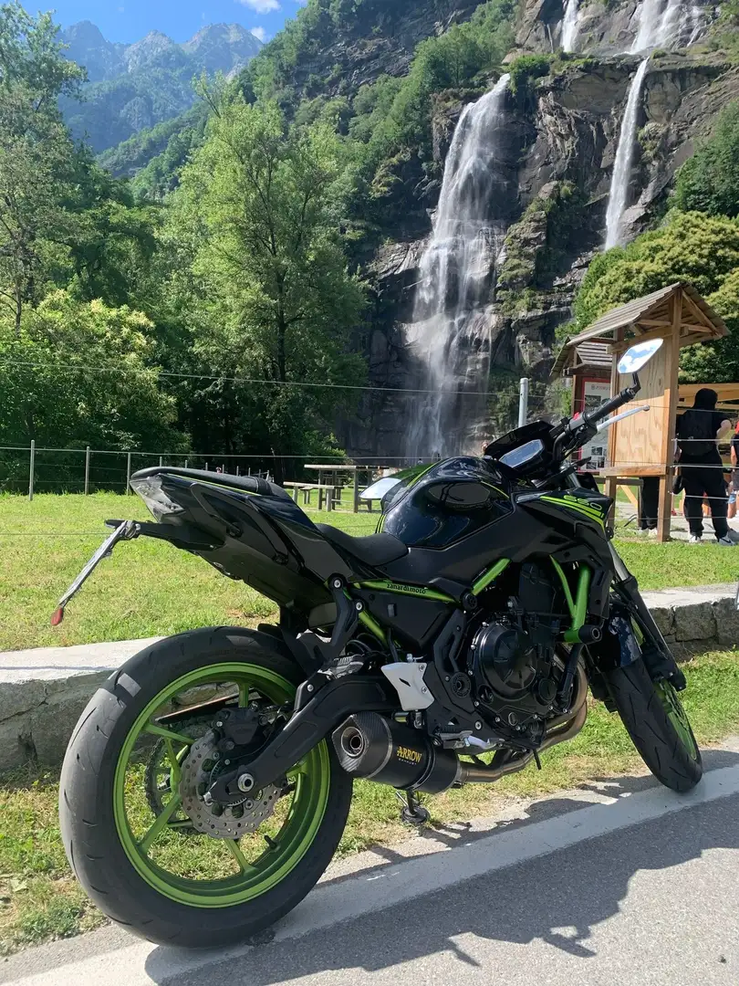Kawasaki Z 650 Verde - 2
