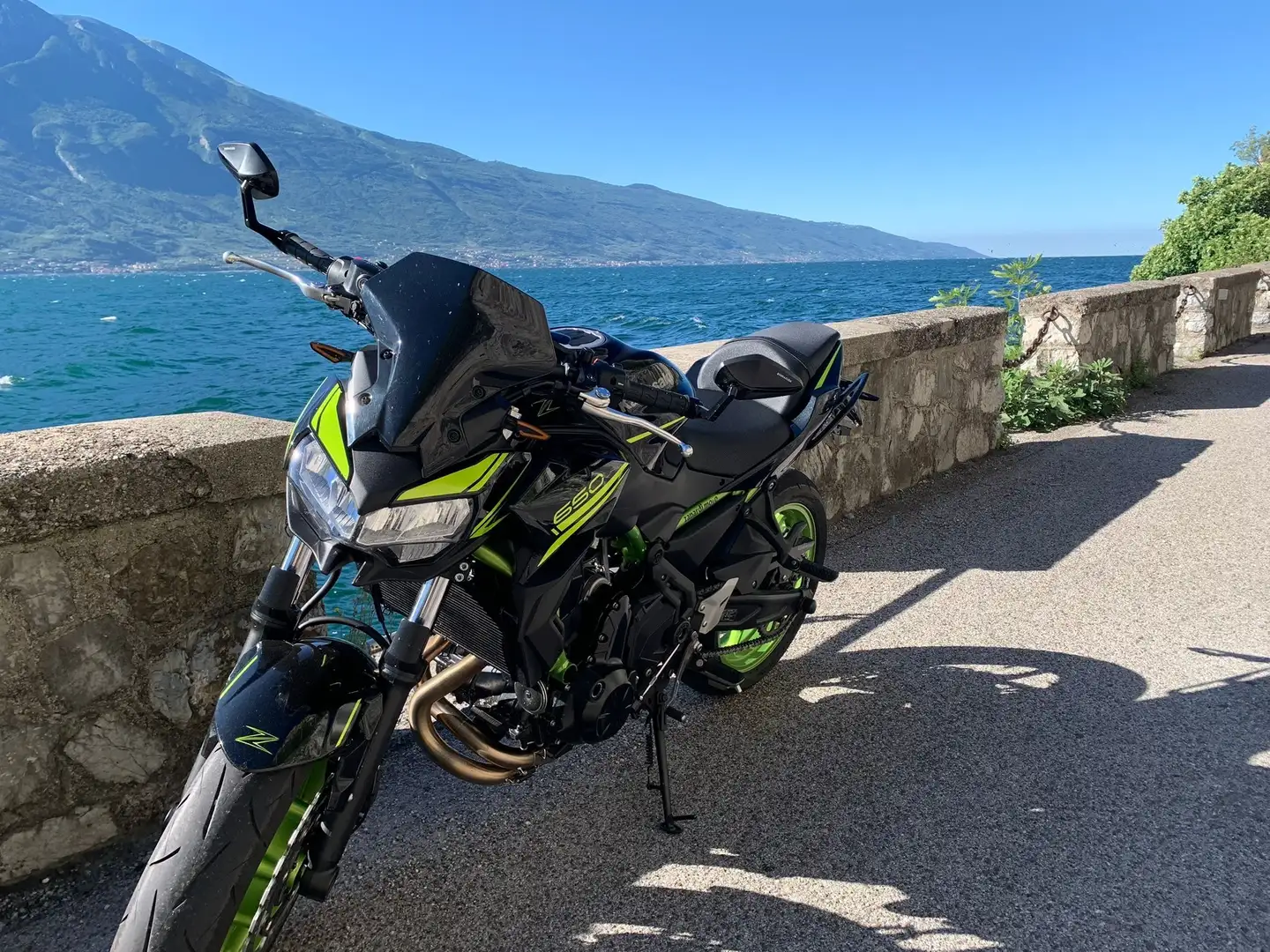 Kawasaki Z 650 Verde - 1