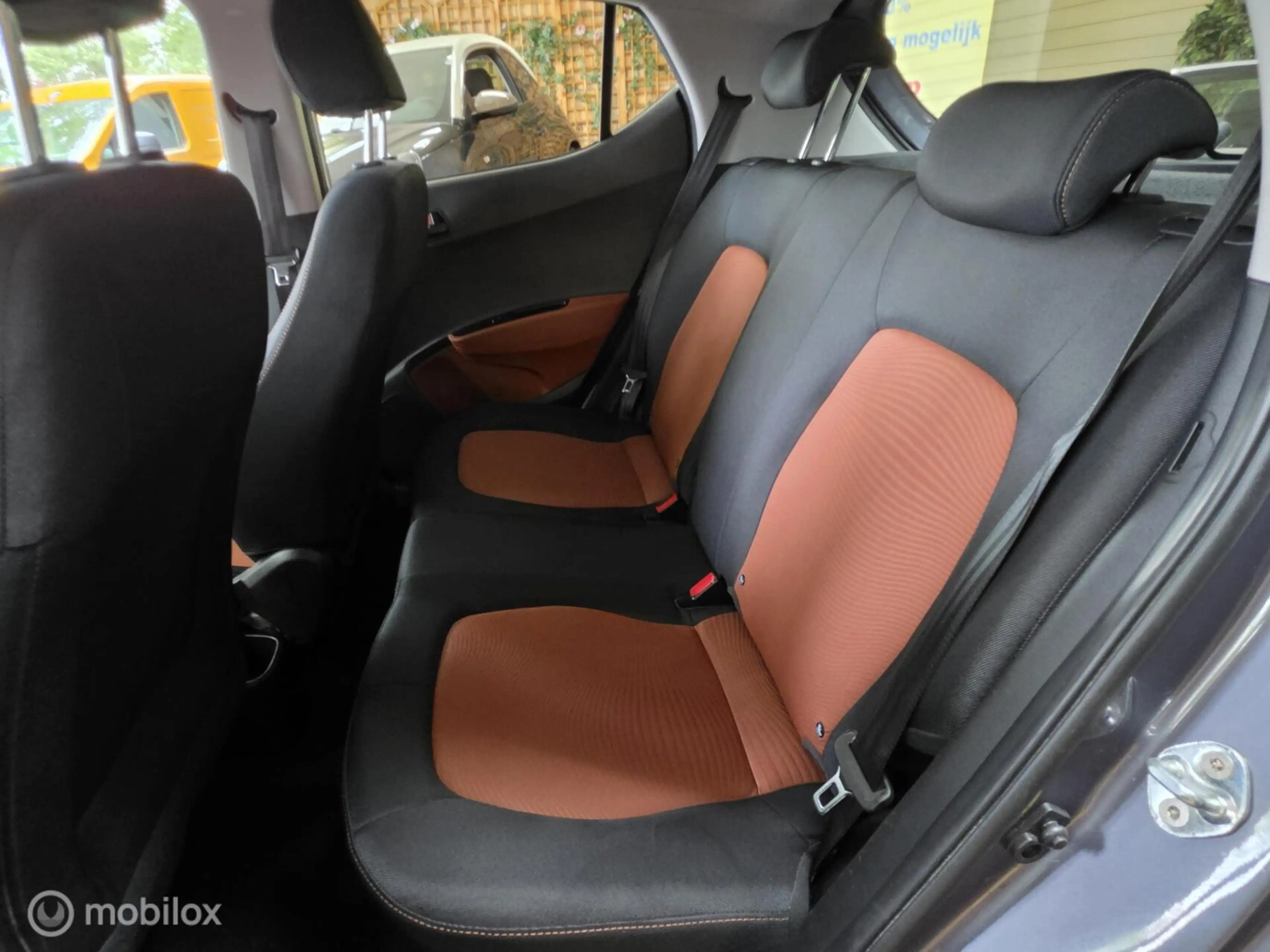 Hyundai i10 1.0i Go! 2017 — photo 9
