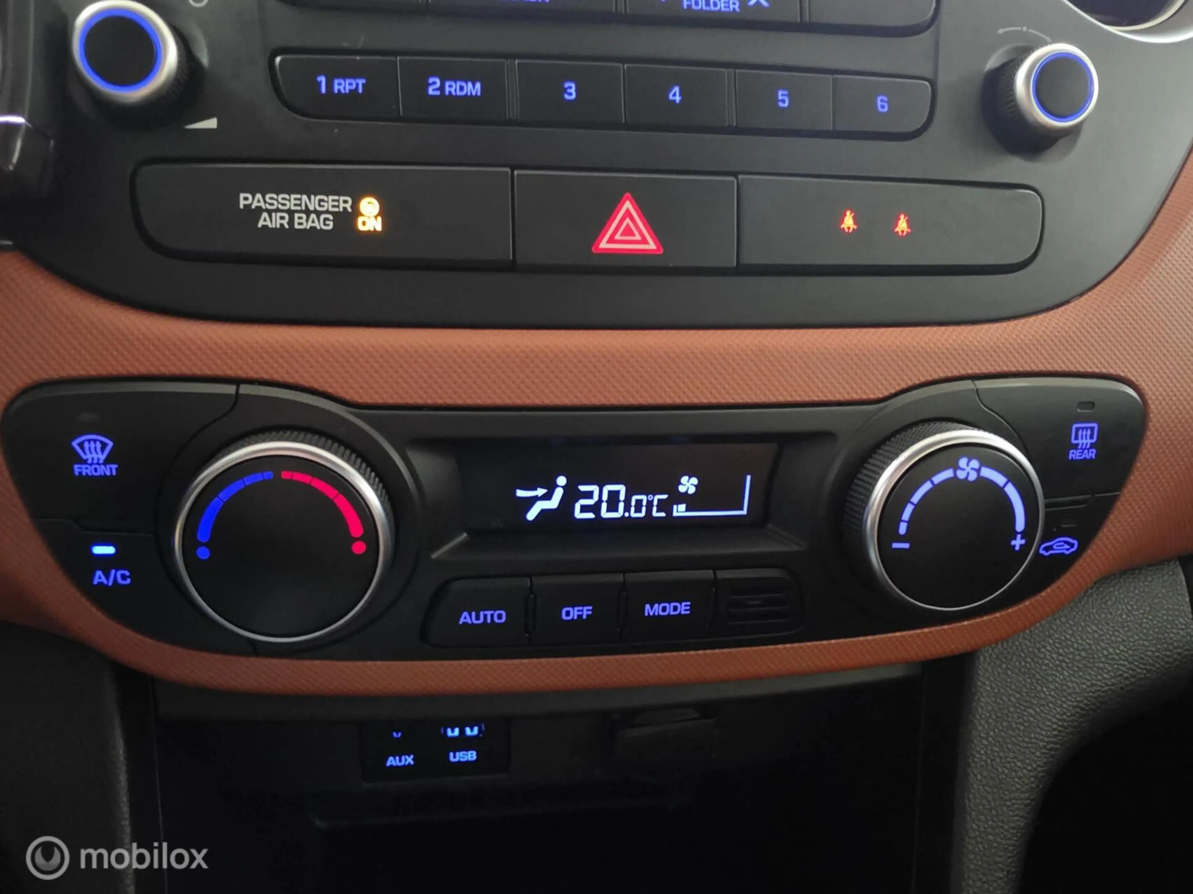 Hyundai i10 1.0i Go! 2017 — photo 11