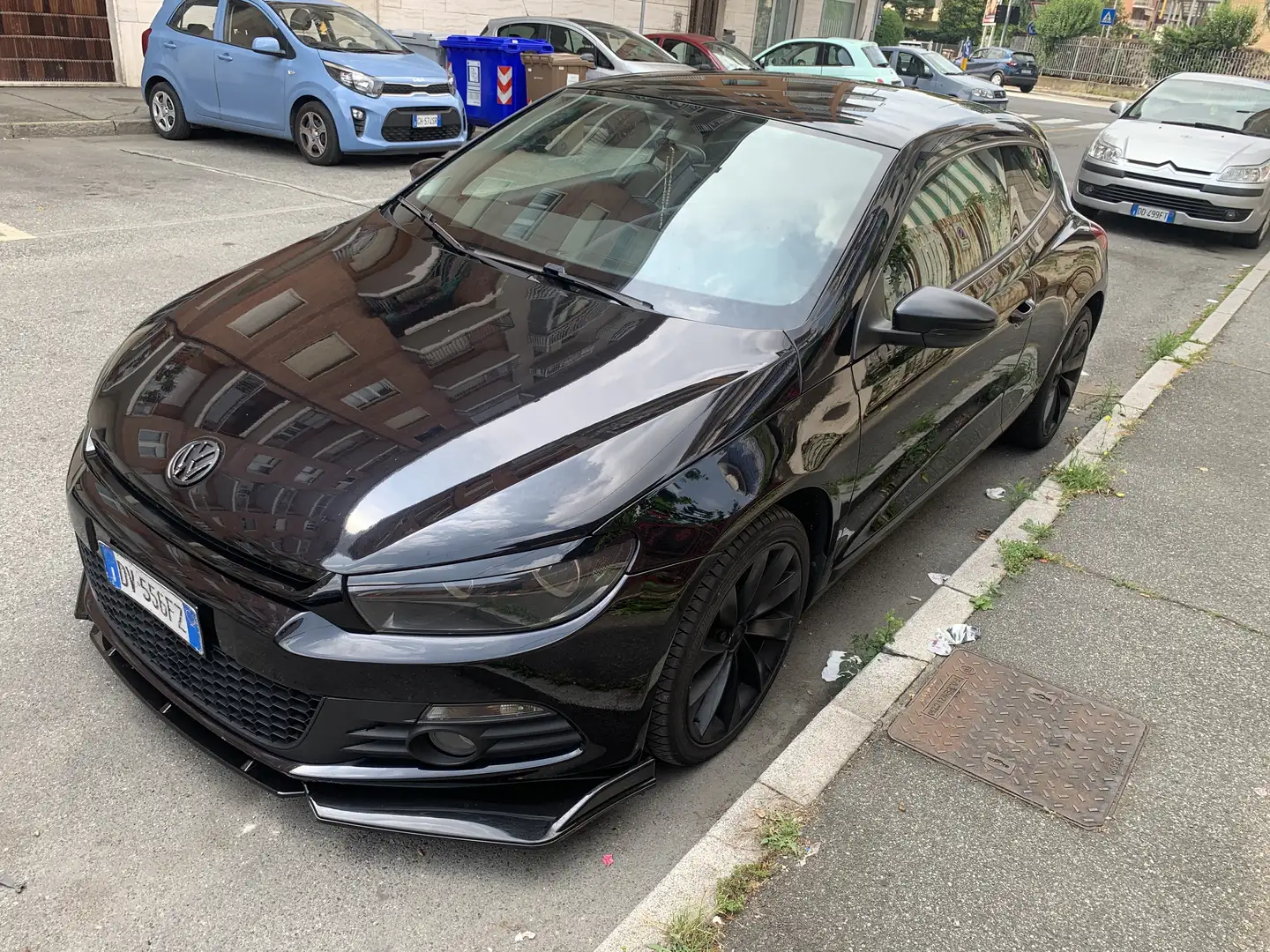 Volkswagen Scirocco 2.0 tdi dsg - 1