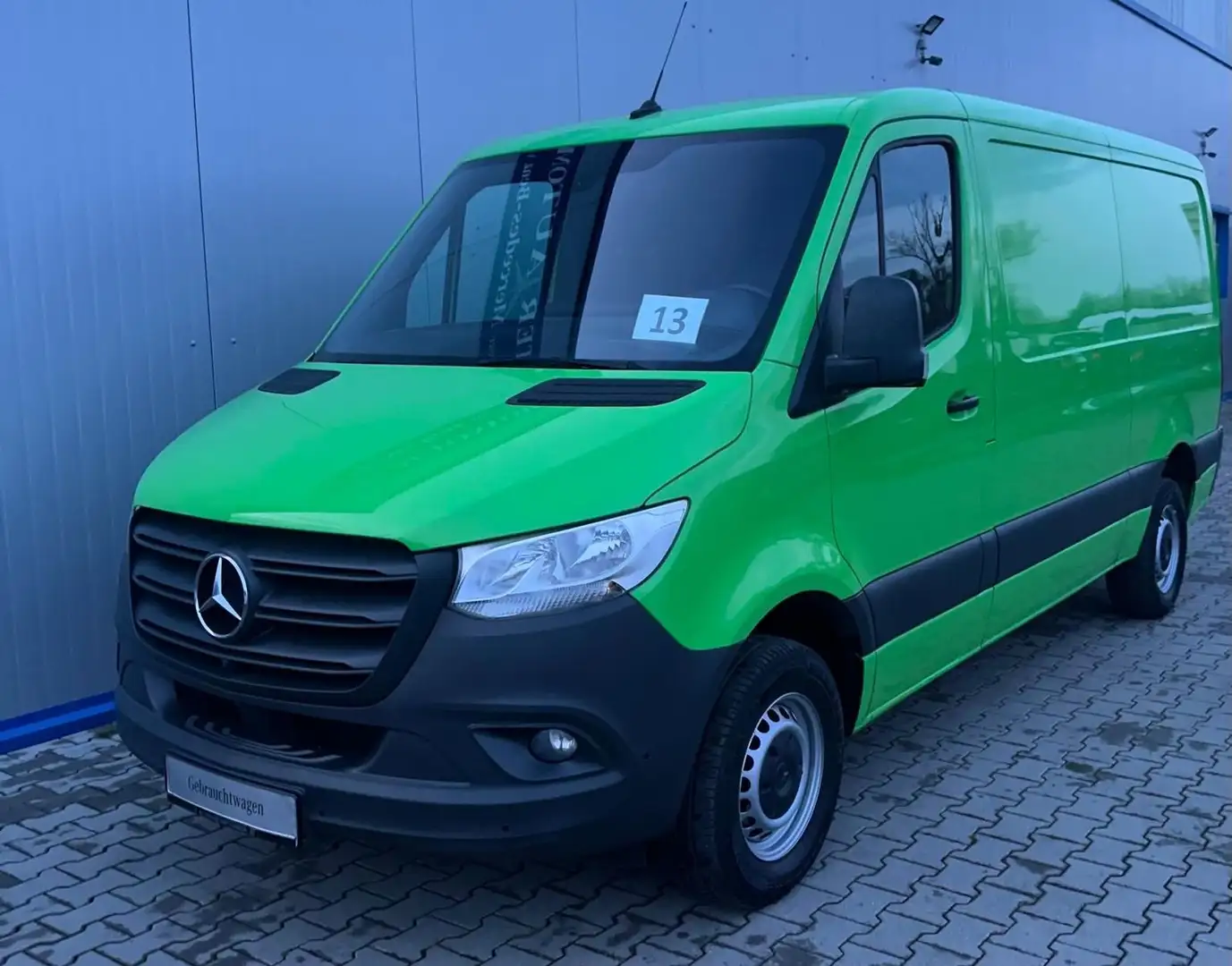 Mercedes-Benz Sprinter SPRINTER 317 LANG 9G-TRONIC TOTWINKEL 360°KAMERA Grün - 1