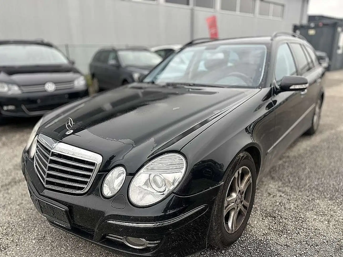 Mercedes-Benz E 220 Avantgarde Sport CDI Aut. Schwarz - 1