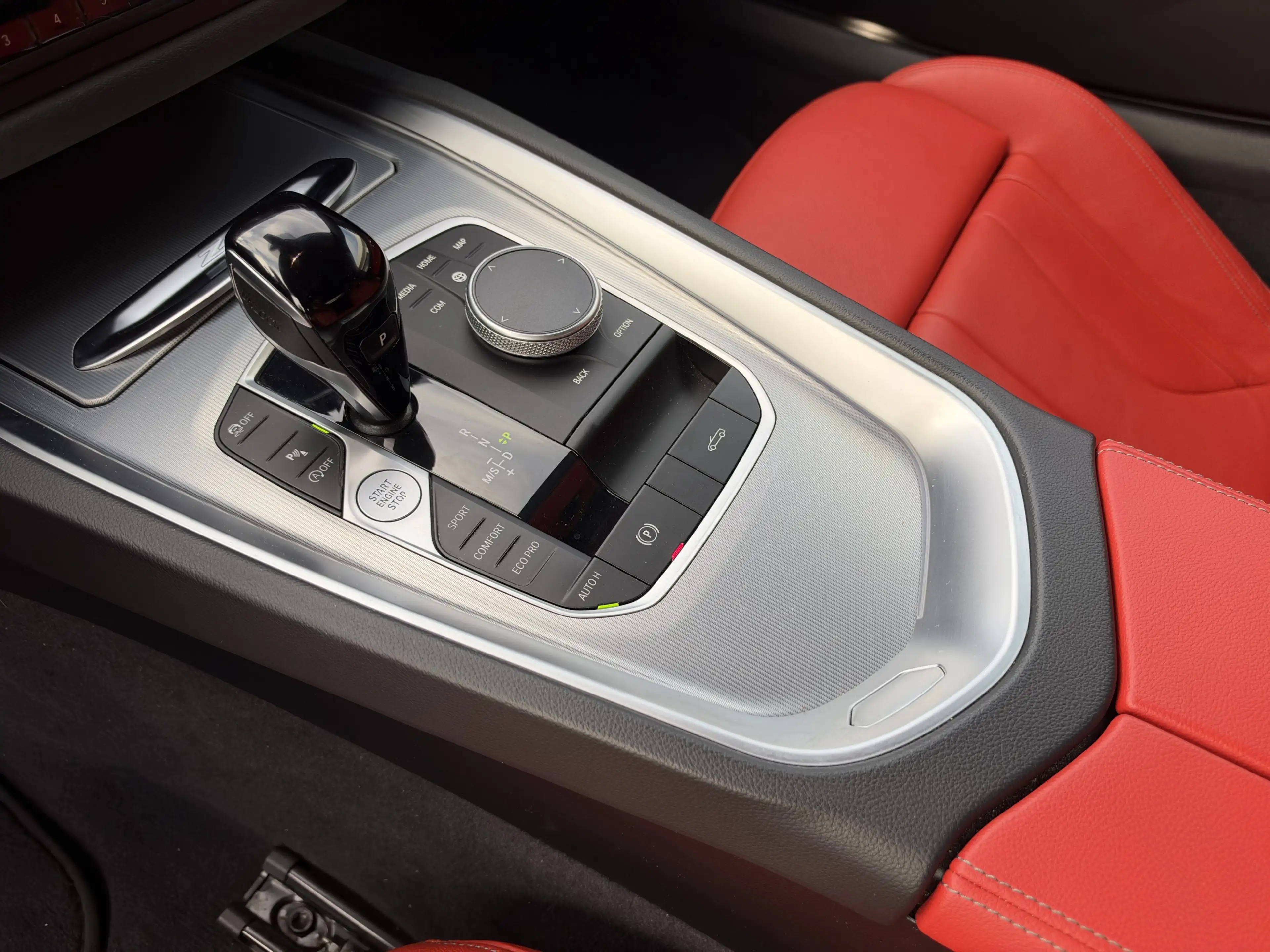 BMW Z4 M40i — photo 8