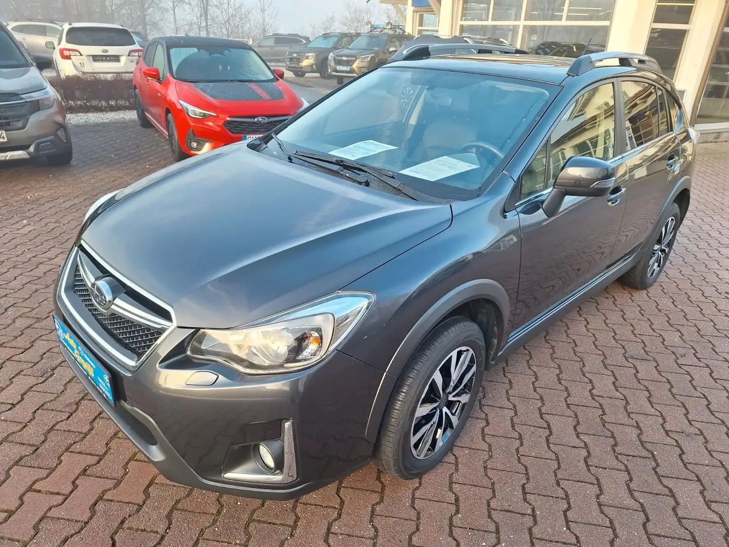 Subaru XV 2.0i Exclusive+ Lineartronic 4WD, AHK Grau - 1