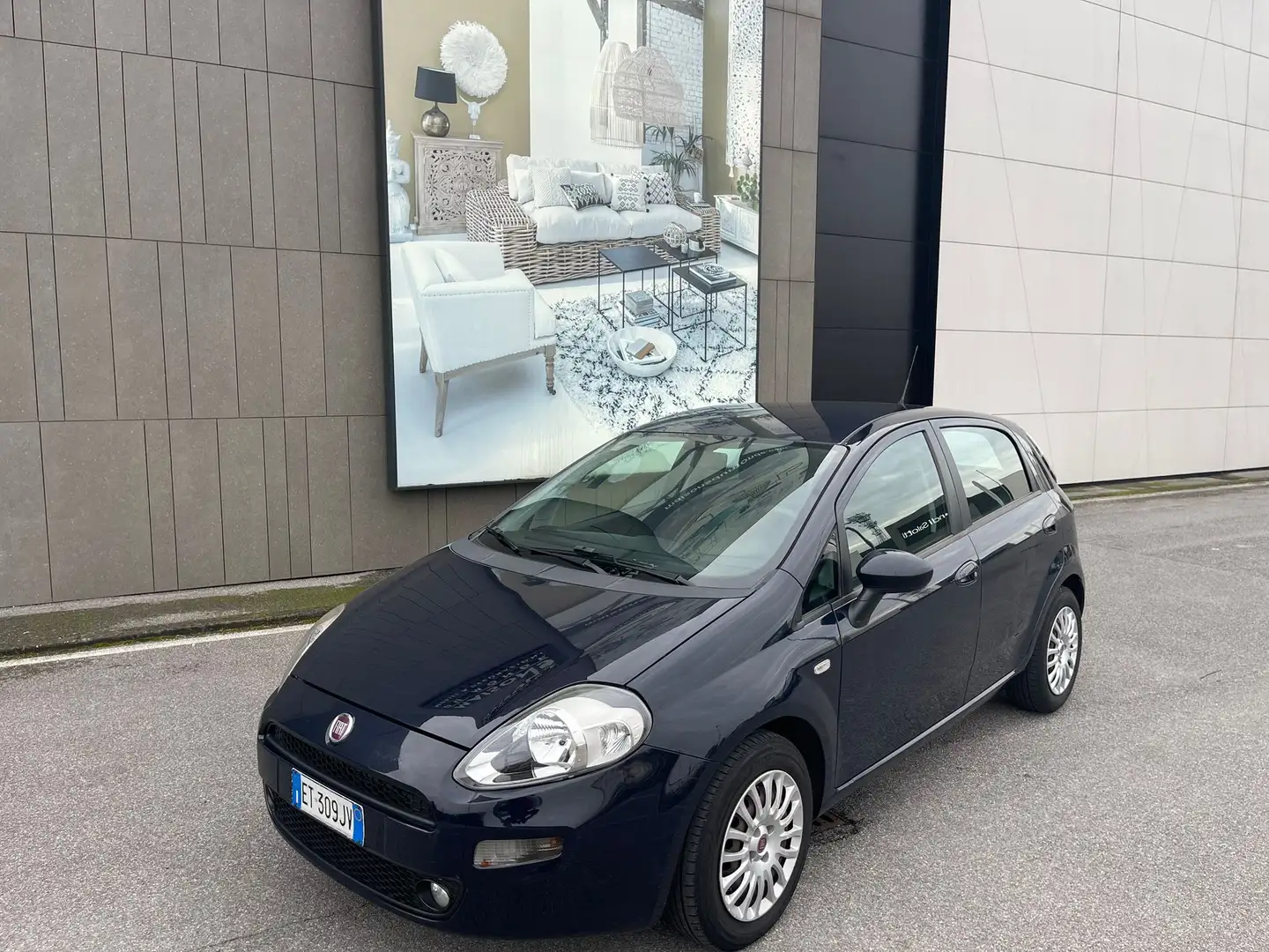 Fiat Punto 5p 1.3 mjt II 16v Lounge 75cv my13 Bleu - 2