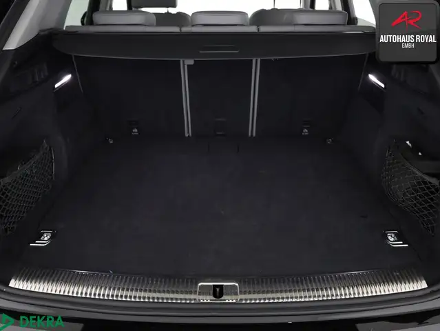 Audi Q5 view 14