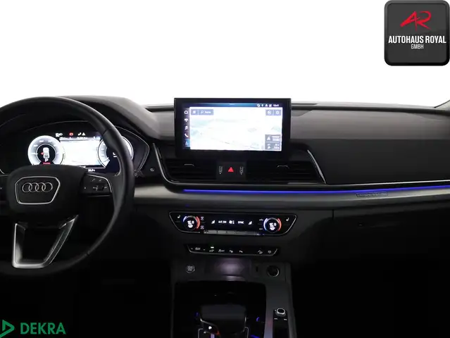Audi Q5 view 9
