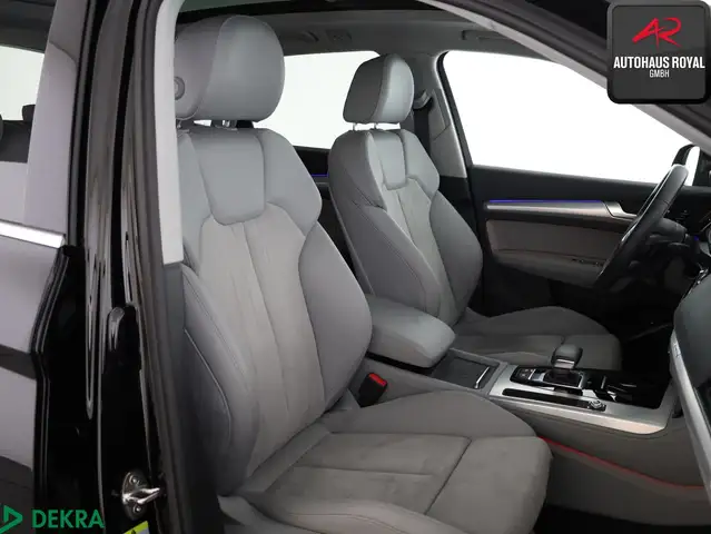 Audi Q5 view 11