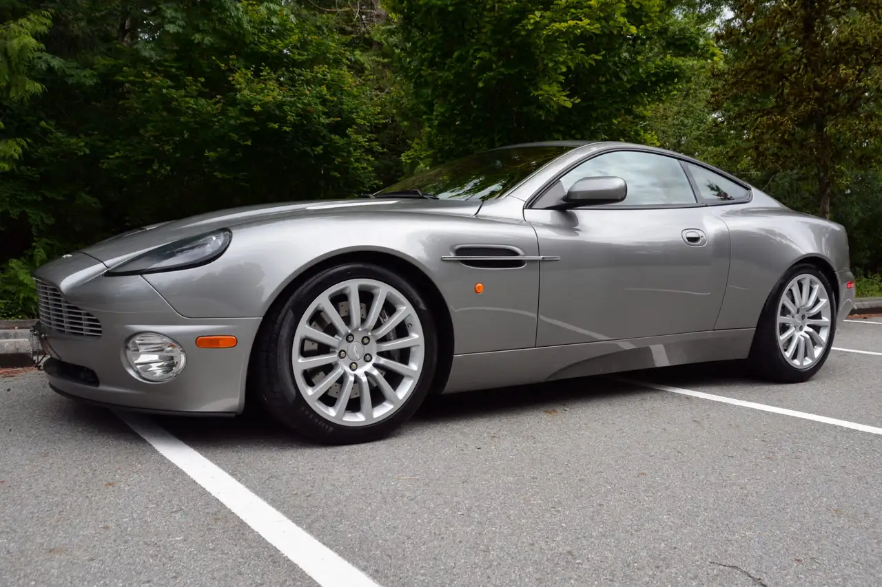 2003 Aston Martin Vanquish