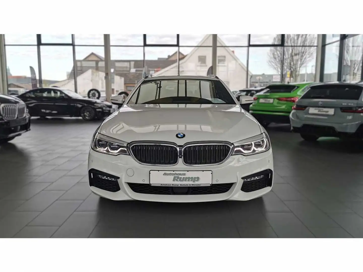 BMW 530 d xDrive M Sport Touring AHK / Pano. / Memor Blanc - 2