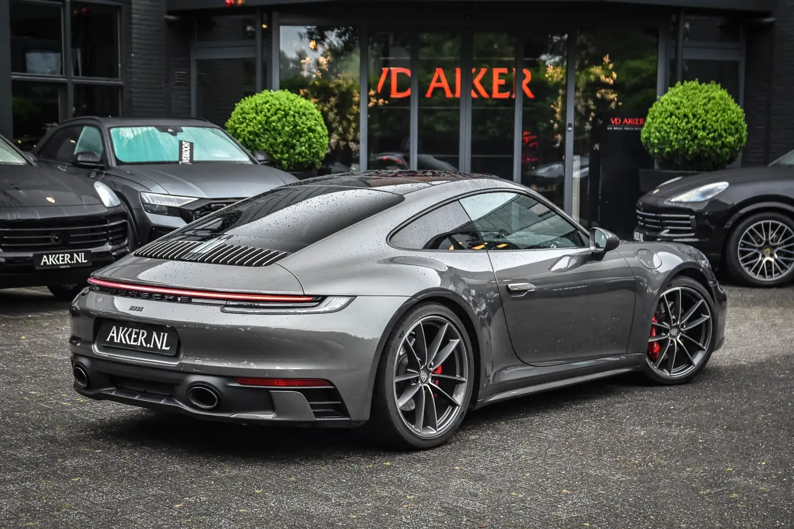 Porsche 992 992 4S SportDesign | Glas Dak | Sport Chrono | BOS Gris - 2