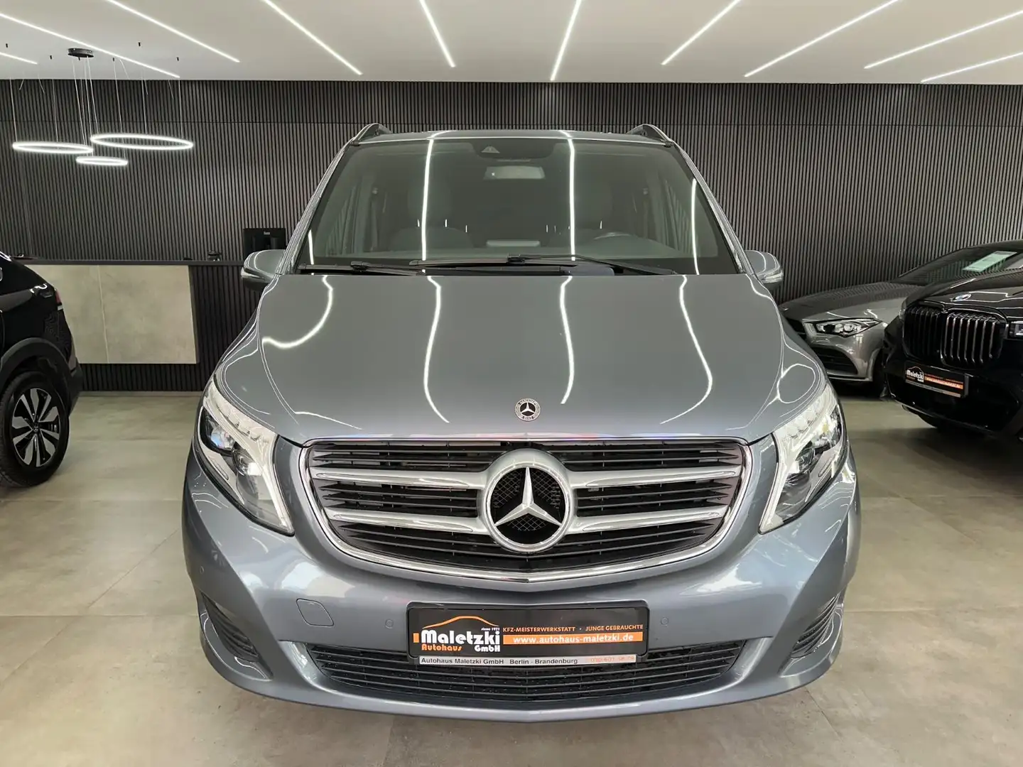 Mercedes-Benz V 250 d Lang Edition 4Matic*LED*StHz*Totwinkel* Grijs - 2