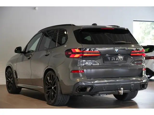 BMW X5 X5 view 4