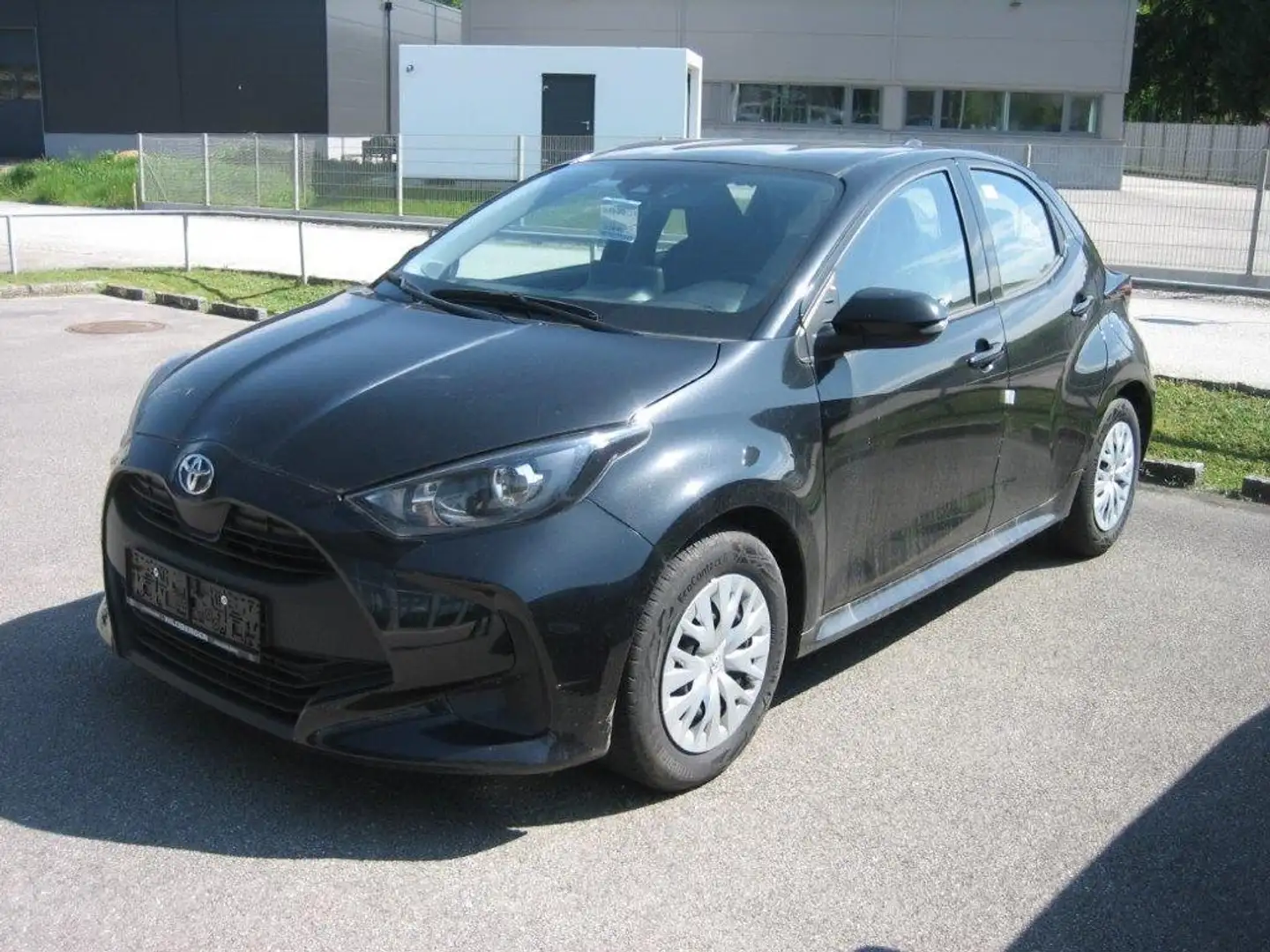 Toyota Yaris 1,0 VVT-i Active !!! TOP FINANZIEREN Noir - 1