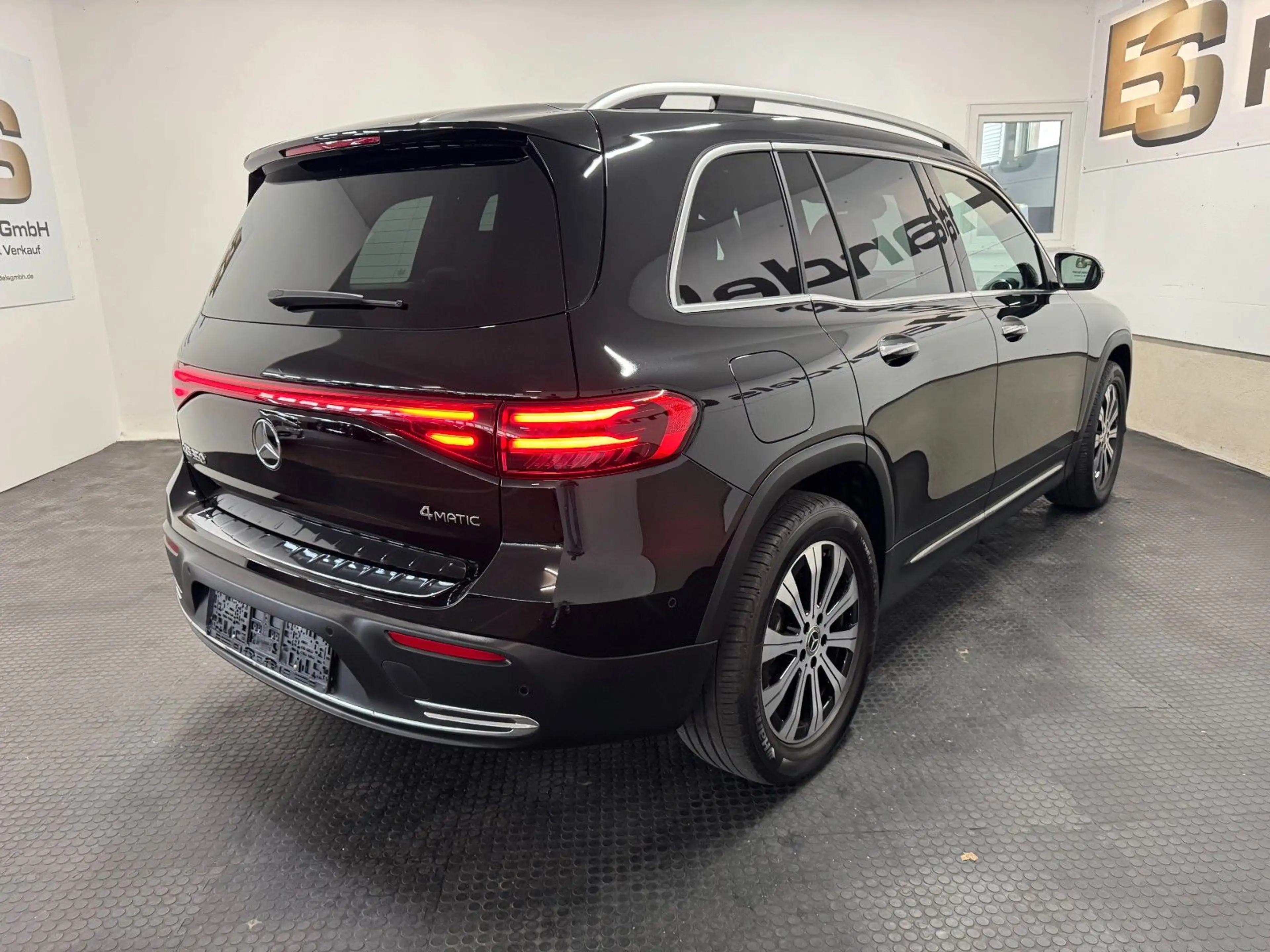 Mercedes-Benz EQB 350 4M*PANO*AHK*HuD*DISTR PRO*DAB*LED* — photo 8
