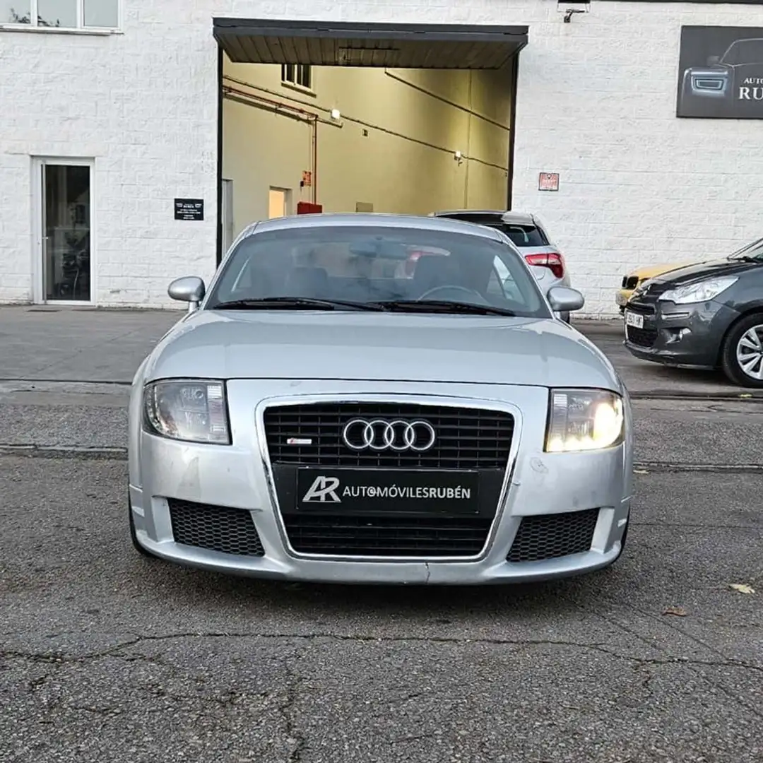 Audi TT 1.8T Gris - 2