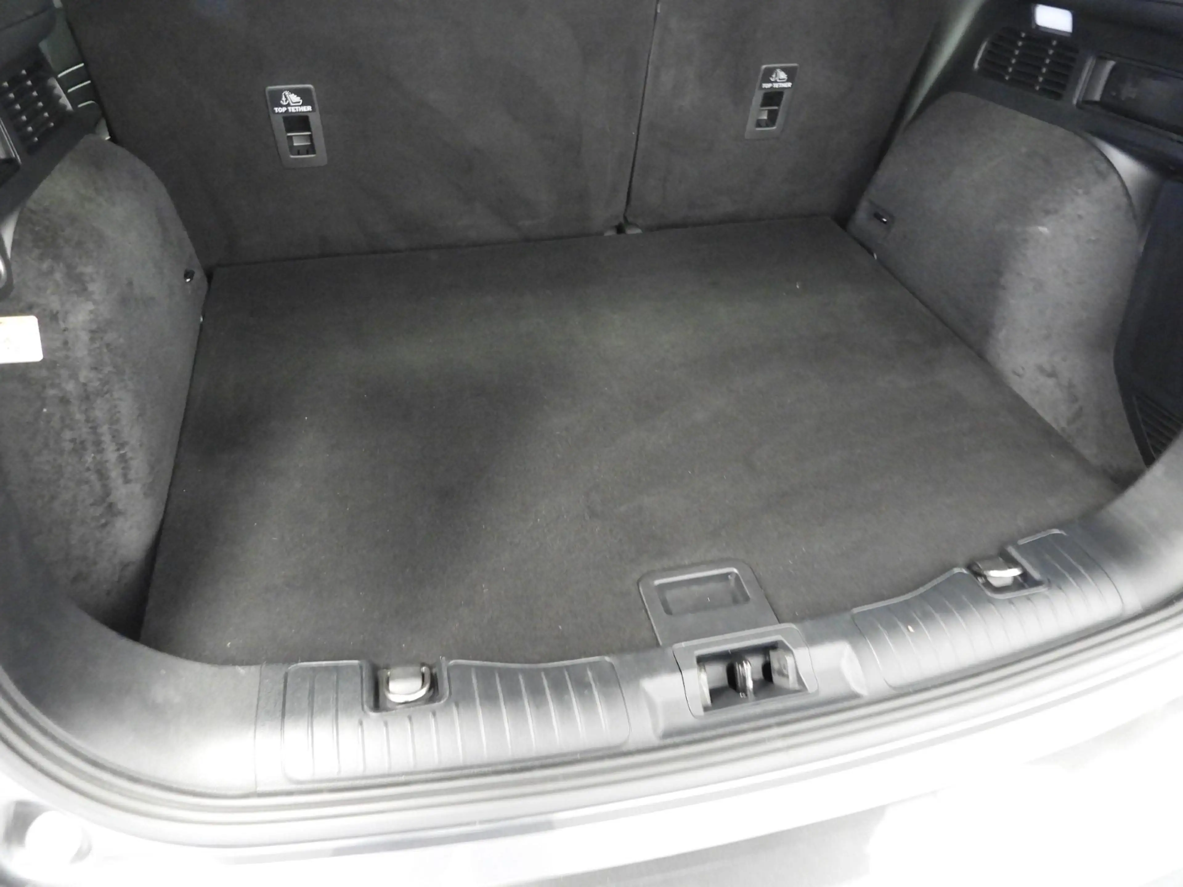 Ford Kuga 2.5 PHEV Plug-In ST-Line X TREKH./NAVI/LED/B&O/HEA — photo 30
