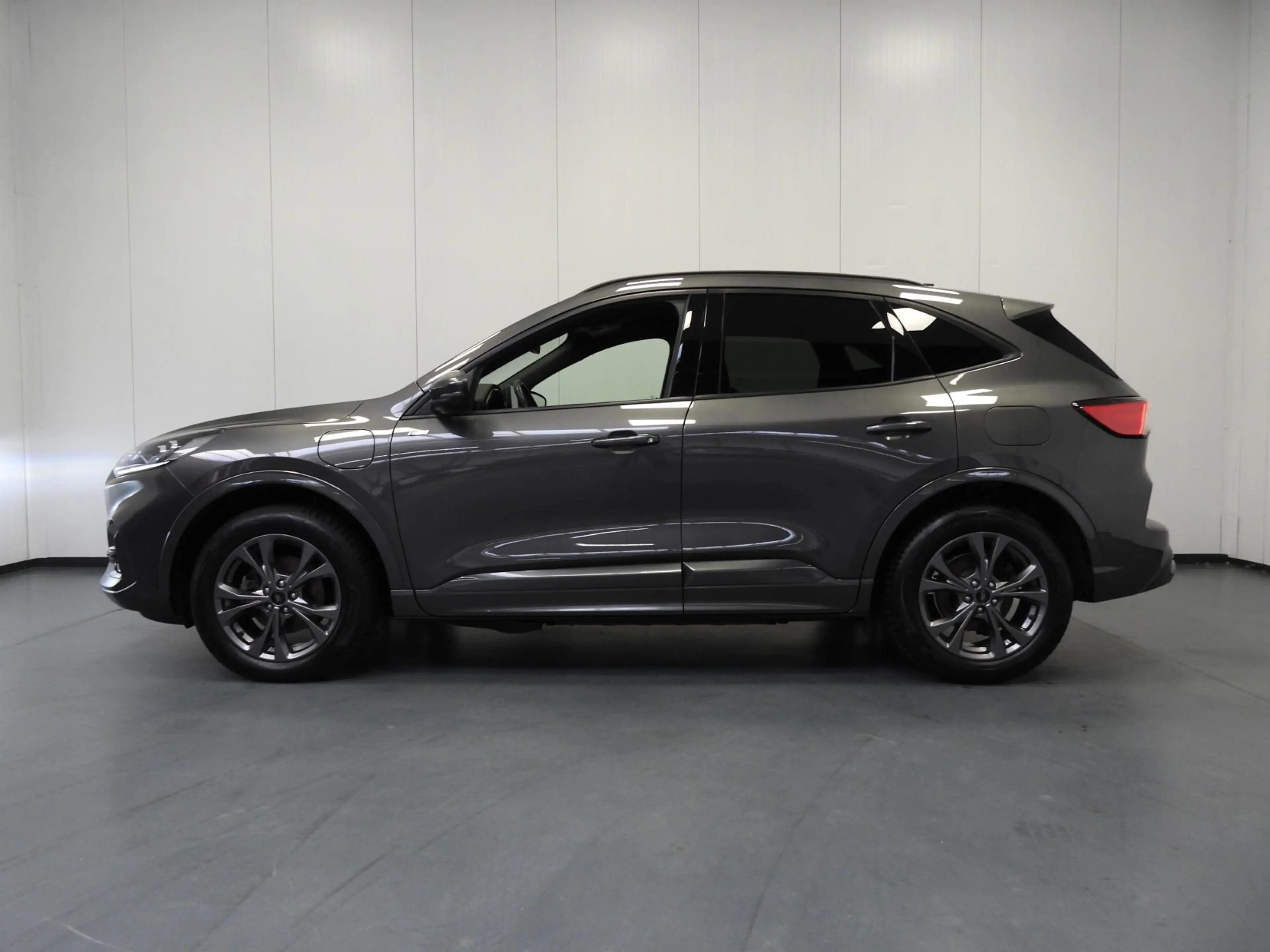 Ford Kuga 2.5 PHEV Plug-In ST-Line X TREKH./NAVI/LED/B&O/HEA — photo 2