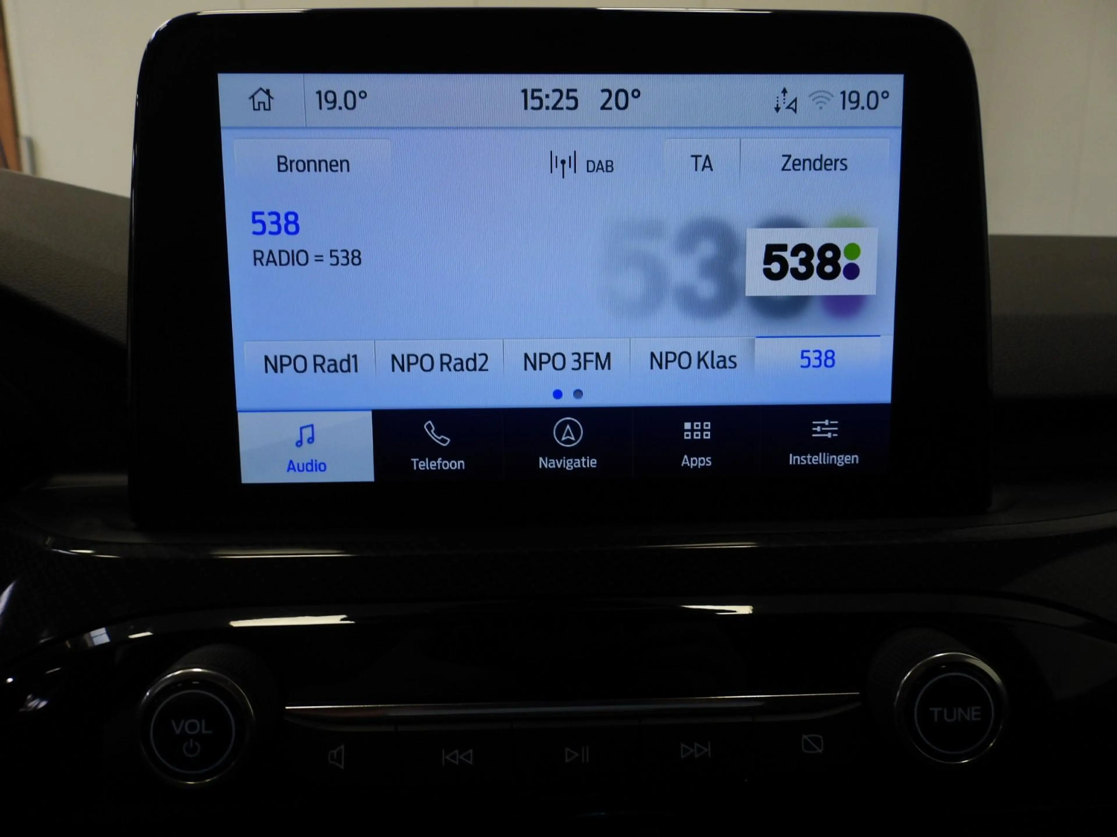 Ford Kuga 2.5 PHEV Plug-In ST-Line X TREKH./NAVI/LED/B&O/HEA — photo 9