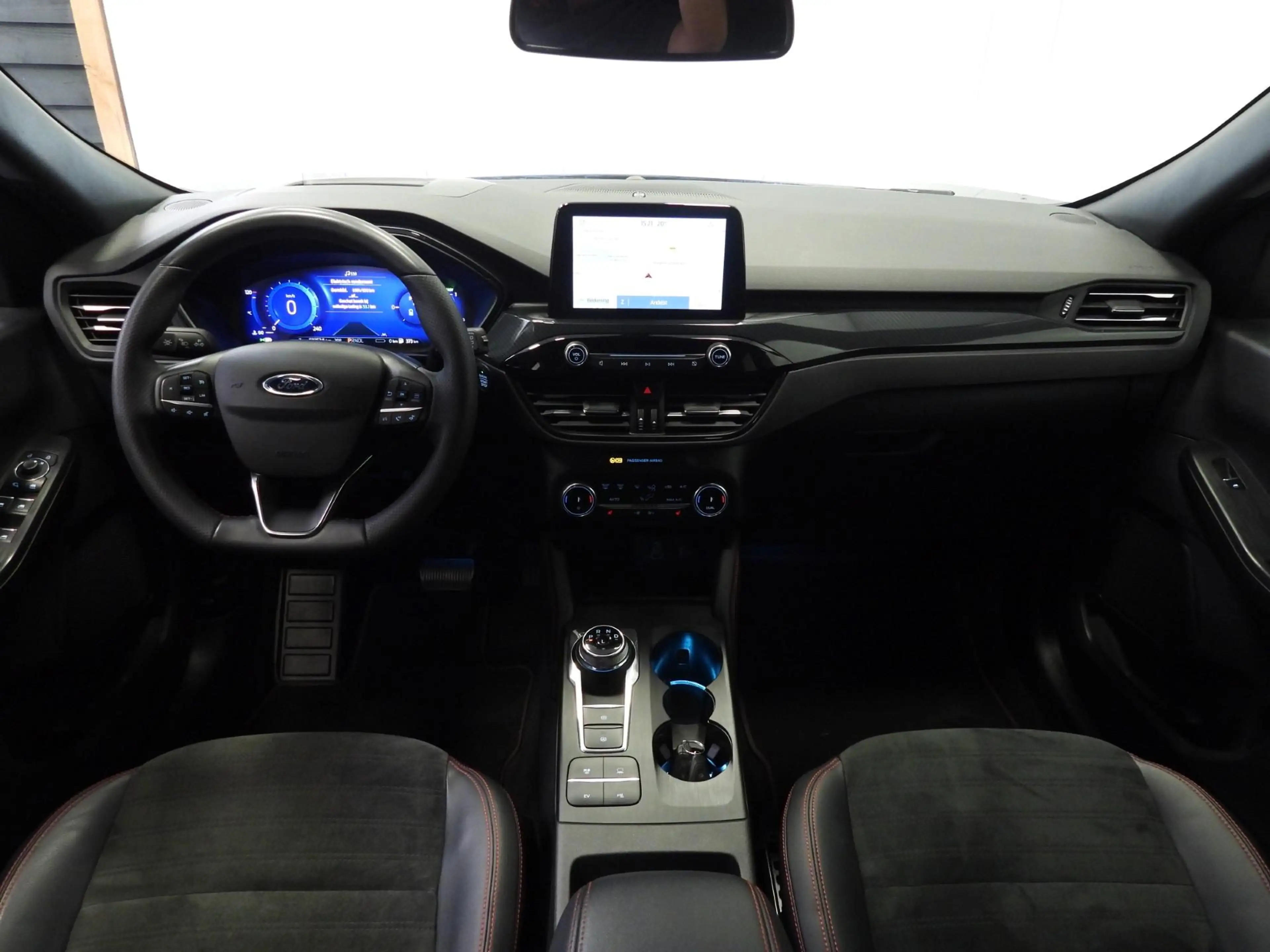Ford Kuga 2.5 PHEV Plug-In ST-Line X TREKH./NAVI/LED/B&O/HEA — photo 5