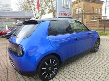 113kW Advance Paket 17 Zoll