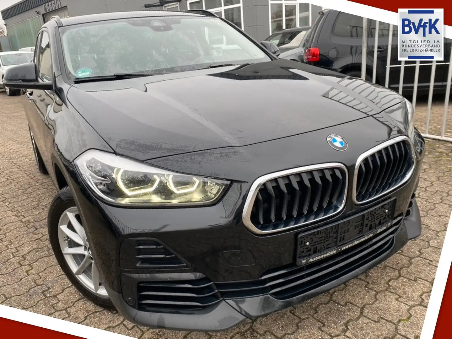 BMW X2 sDrive 18 i Advantage Automatik, AppleCarPlay Schwarz - 1