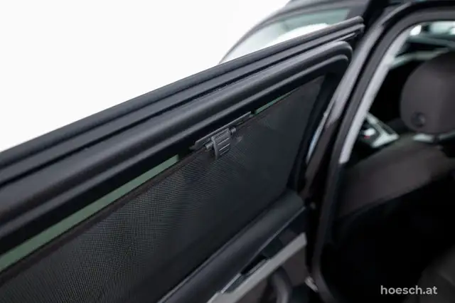 Audi A4 Avant view 8