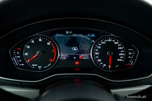 Audi A4 Avant view 12