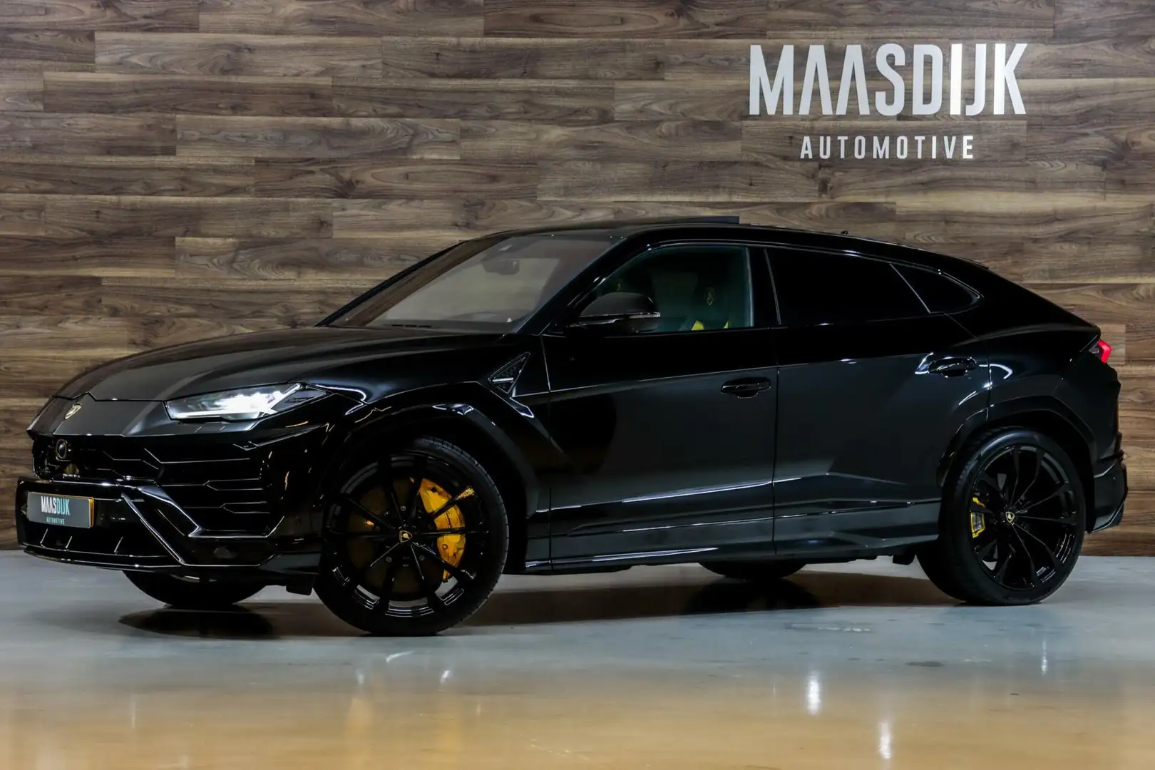 Lamborghini Urus 4.0 V8|NAP|B&O|23-Inch|TwoTone|HUD|Massage| Černá - 1