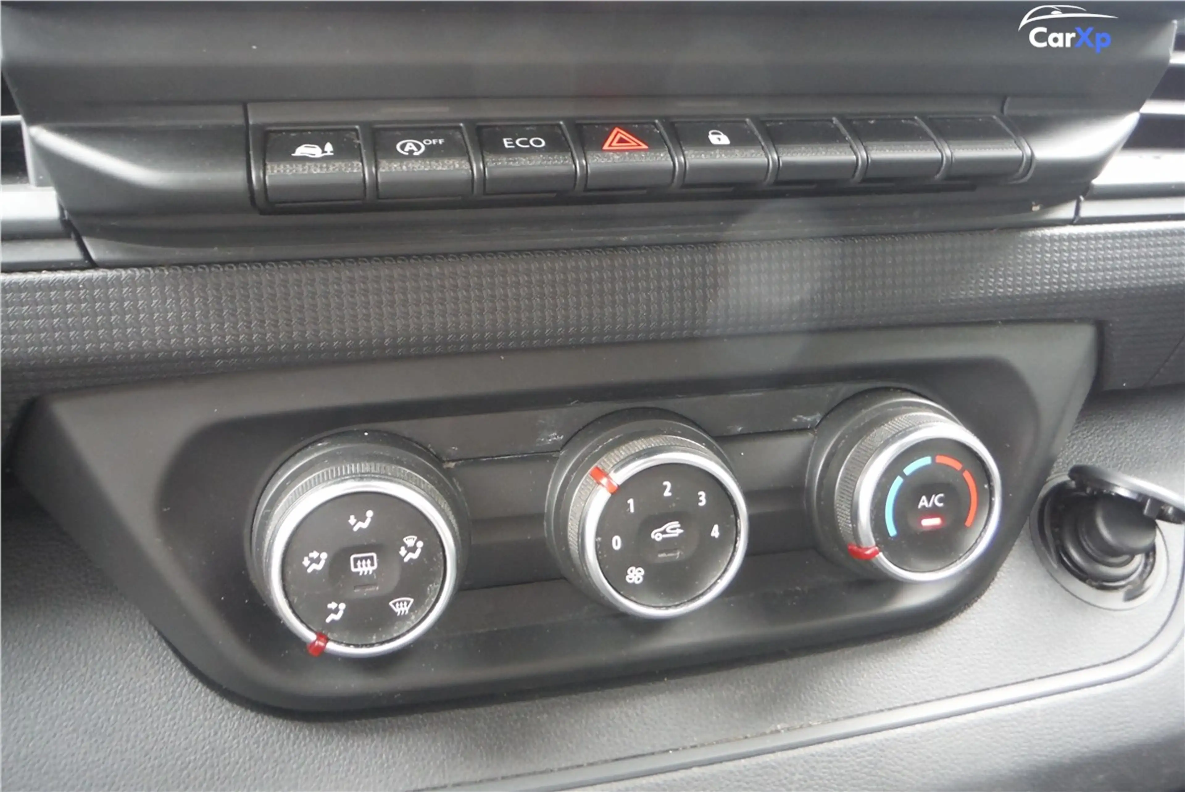 Nissan Primastar 2.0 dCi L2H1 — photo 9