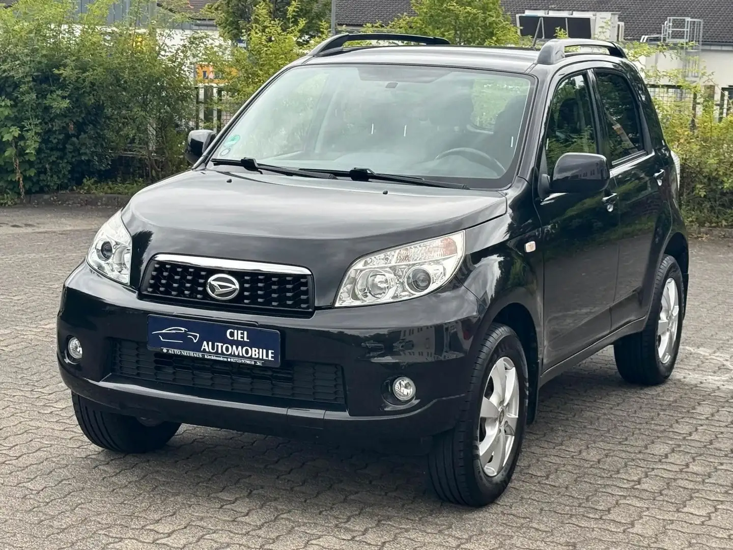 Daihatsu Terios 4WD Top 1.5 /Klimaautomatik/SHZ/Tüv Neu Schwarz - 2