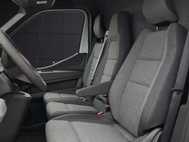 Renault Master view 10