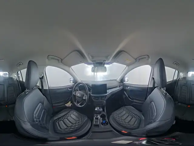 Ford Focus view 13