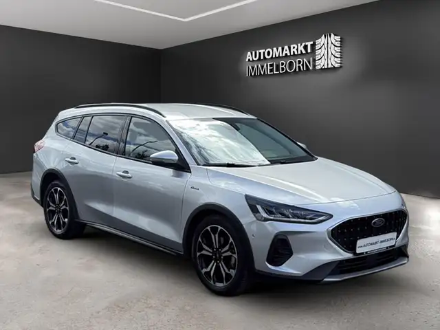 Ford Focus main image