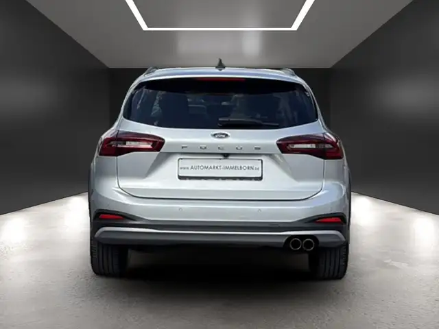 Ford Focus view 10
