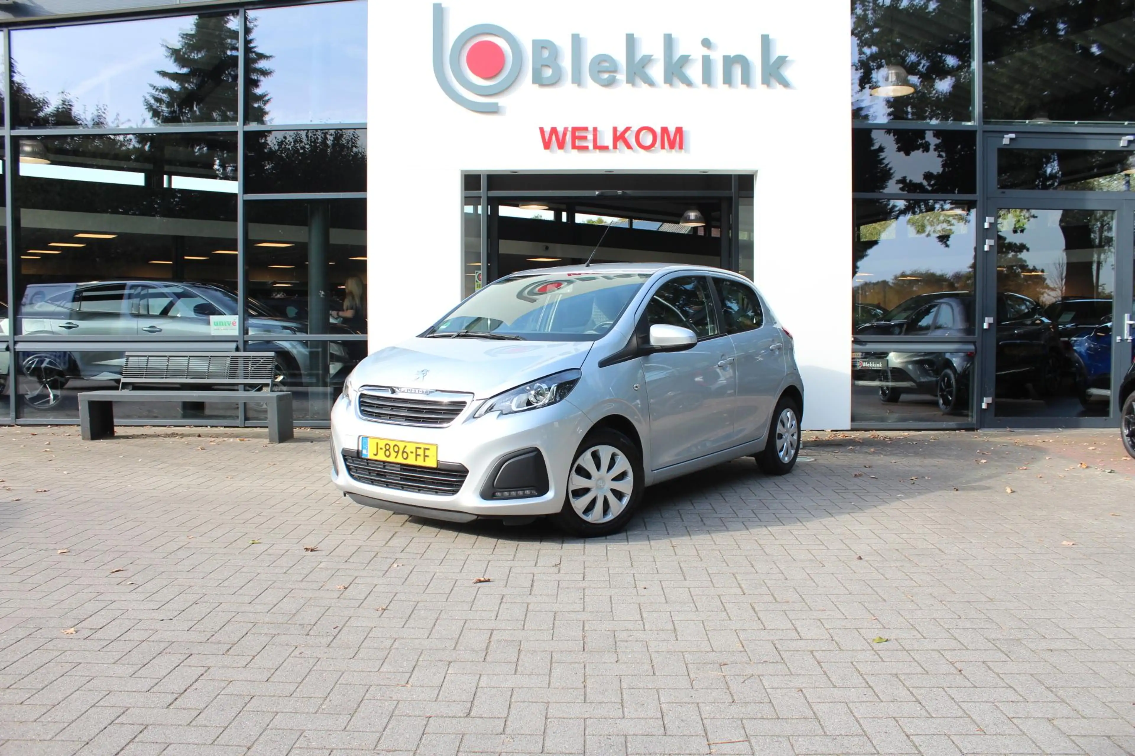 Peugeot 108 1.0 e-VTi Active Camera, AppleCarplay/Android auto — photo 2