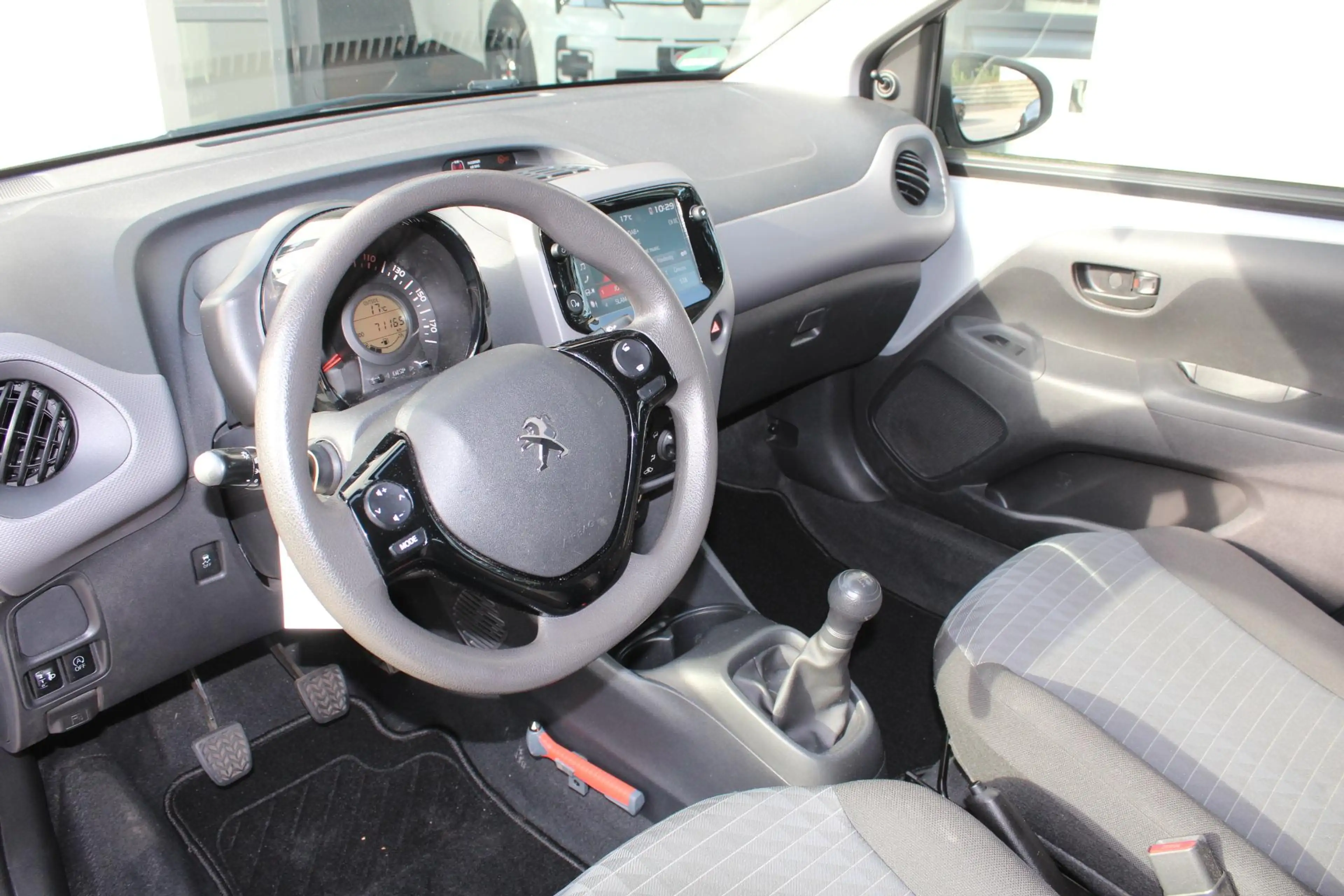 Peugeot 108 1.0 e-VTi Active Camera, AppleCarplay/Android auto — photo 3