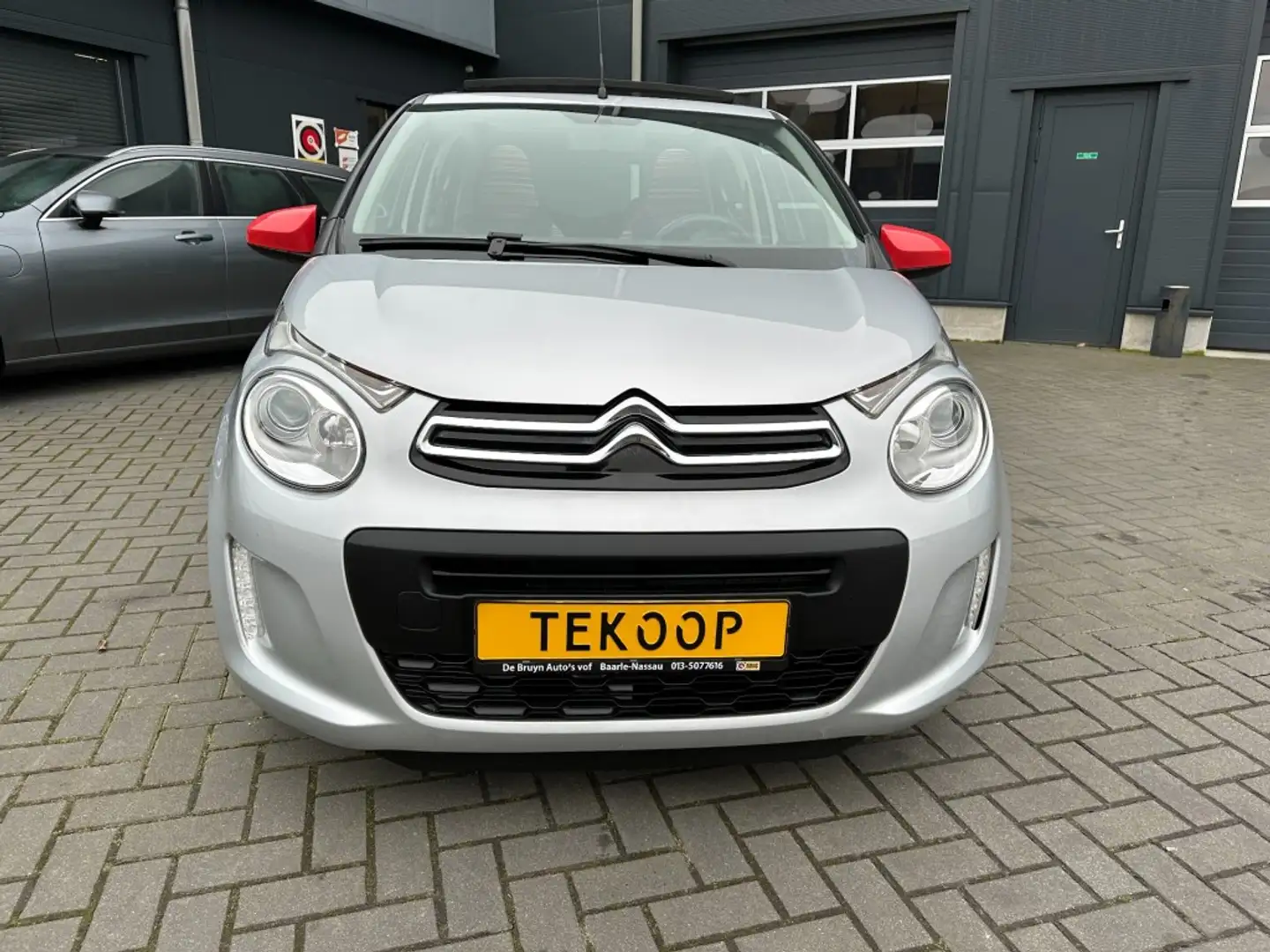 Citroen C1 1.0e-VTi Shine Cabriolet Clima Grijs - 2
