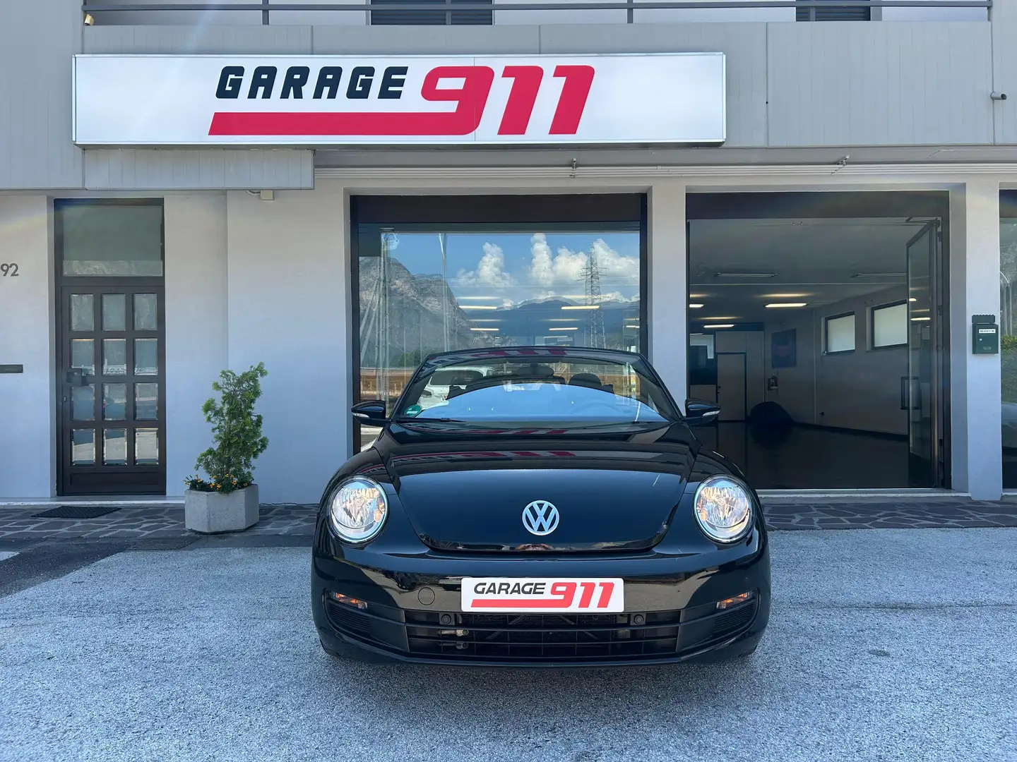 Volkswagen Beetle CABRIO Negro - 2