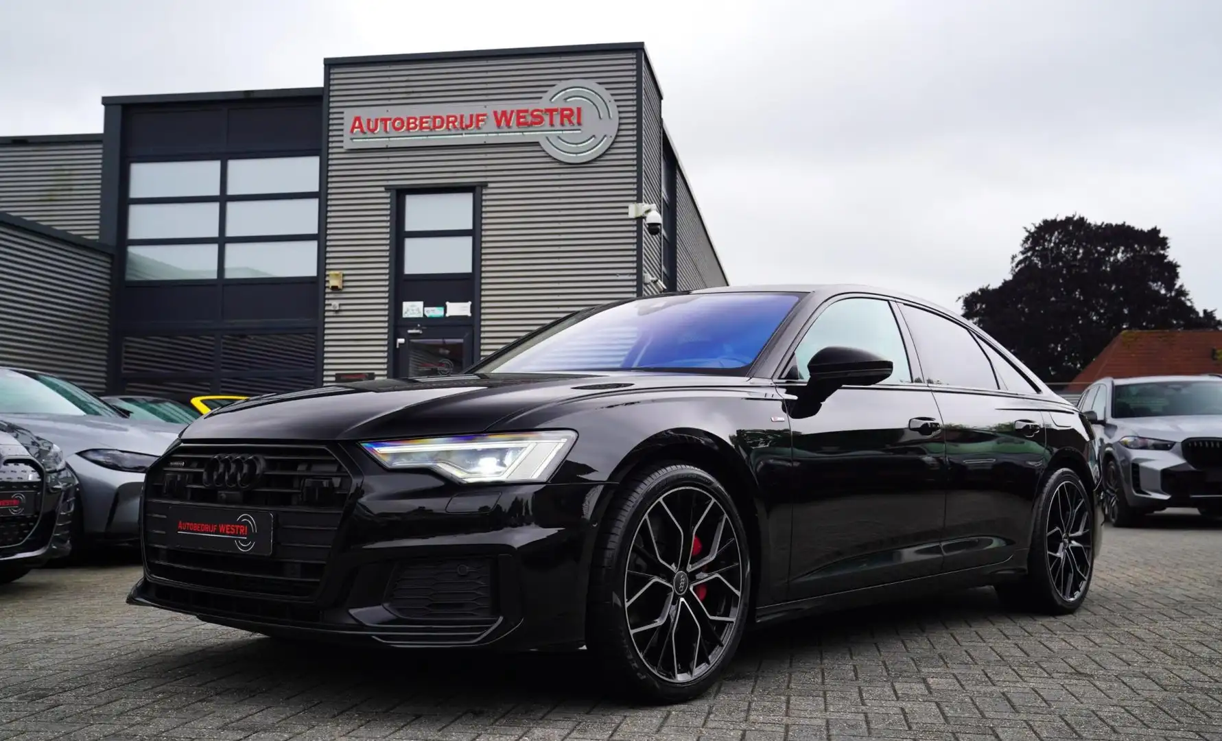 Audi A6 Limousine 55 TFSI e quattro Competition | S6 Look Zwart - 1