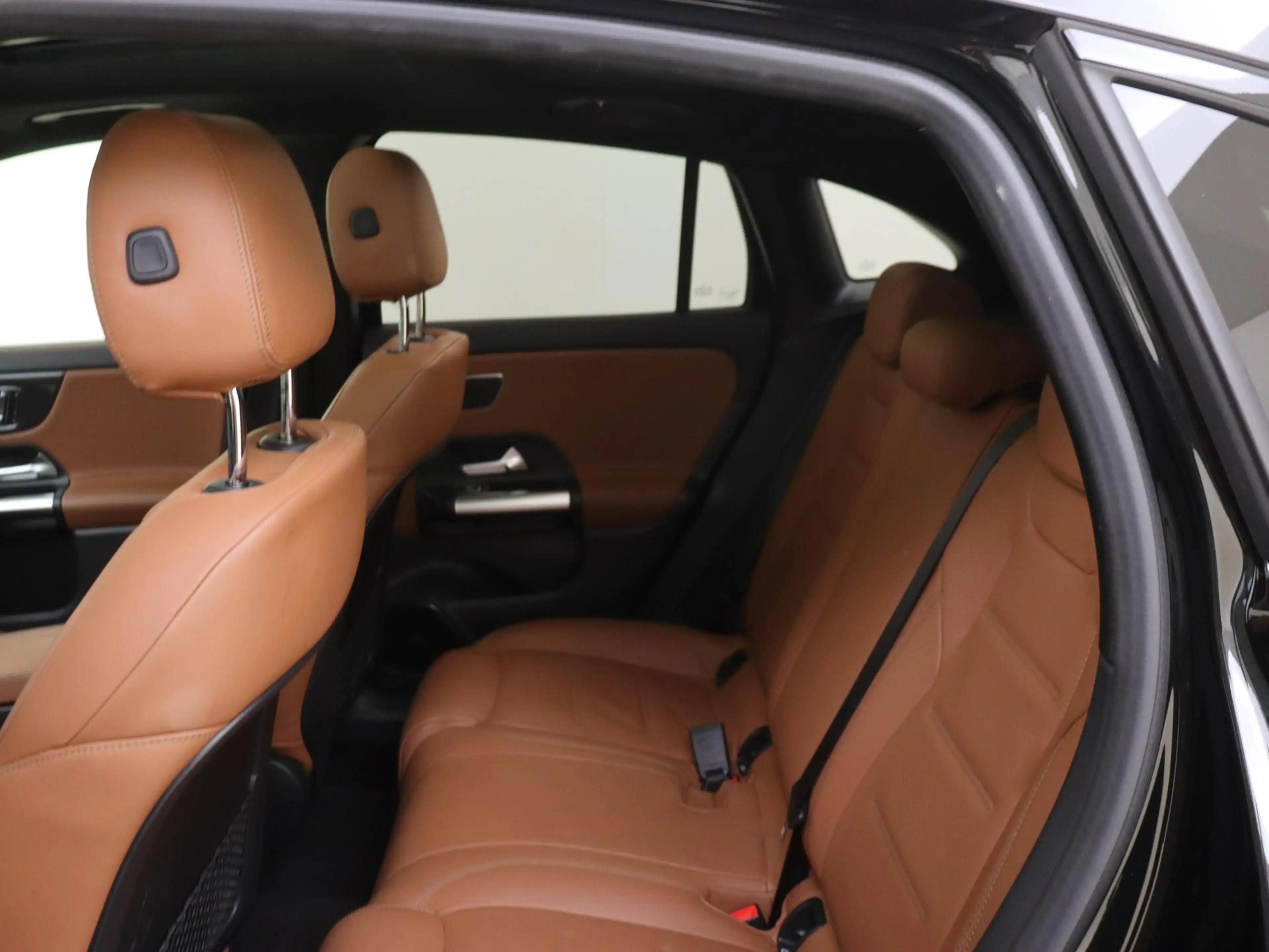 Mercedes-Benz GLA 180 AMG Line Premium Plus /Panoramadak /Burmester /Mem — photo 12