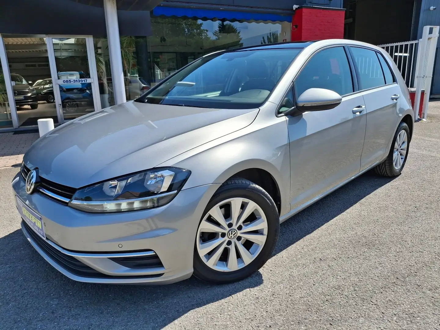 Volkswagen Golf Golf VII 1.6TDi 116cv Comfortline GPS/TOE/CAMERA Grijs - 1