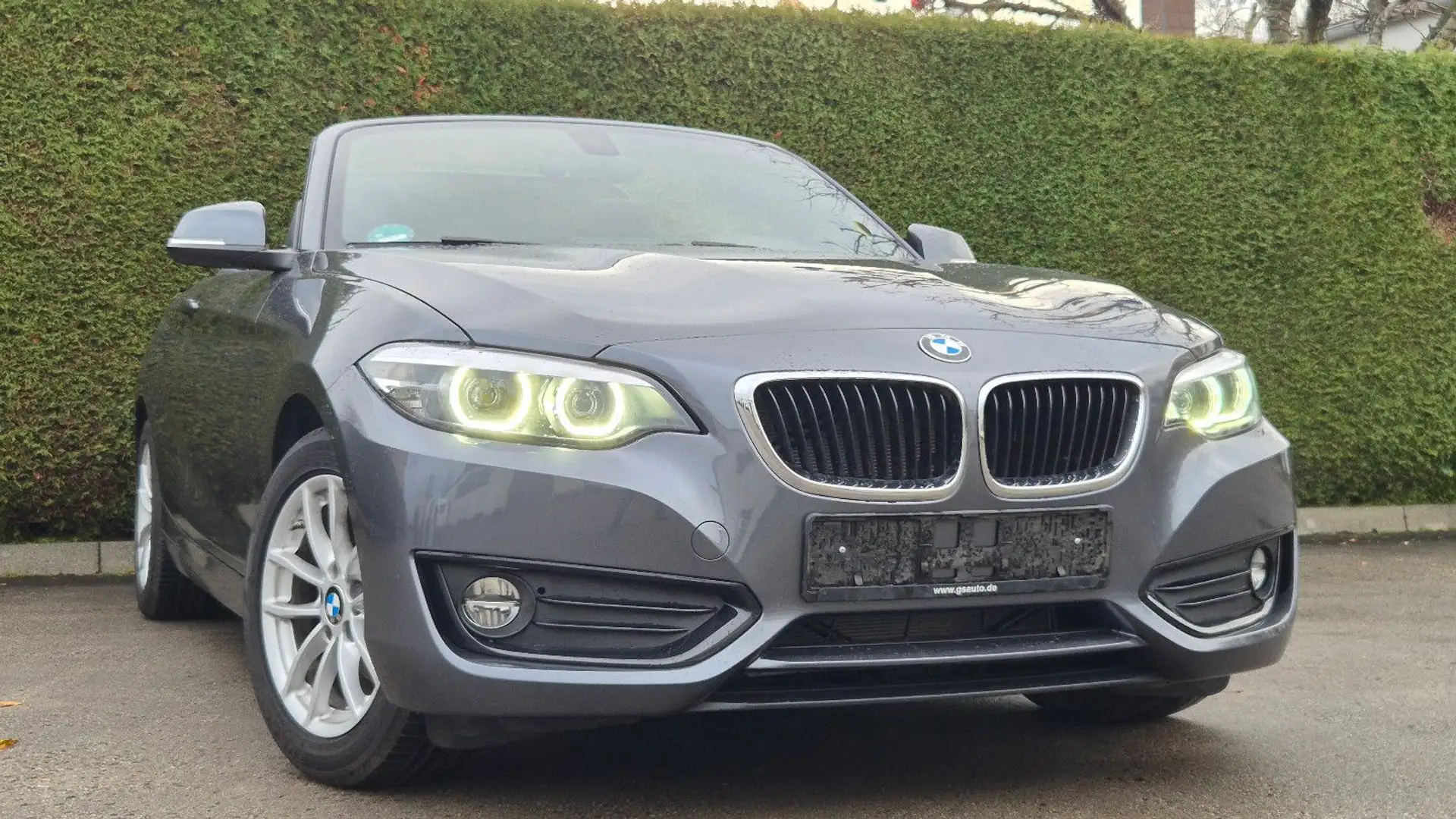 BMW 218 i Cabrio Aut.DAB/NAVI/LED/VOLL SCHECKHEFT/ Grau - 1
