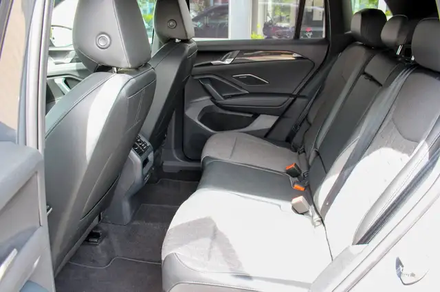 Volkswagen Tiguan view 14